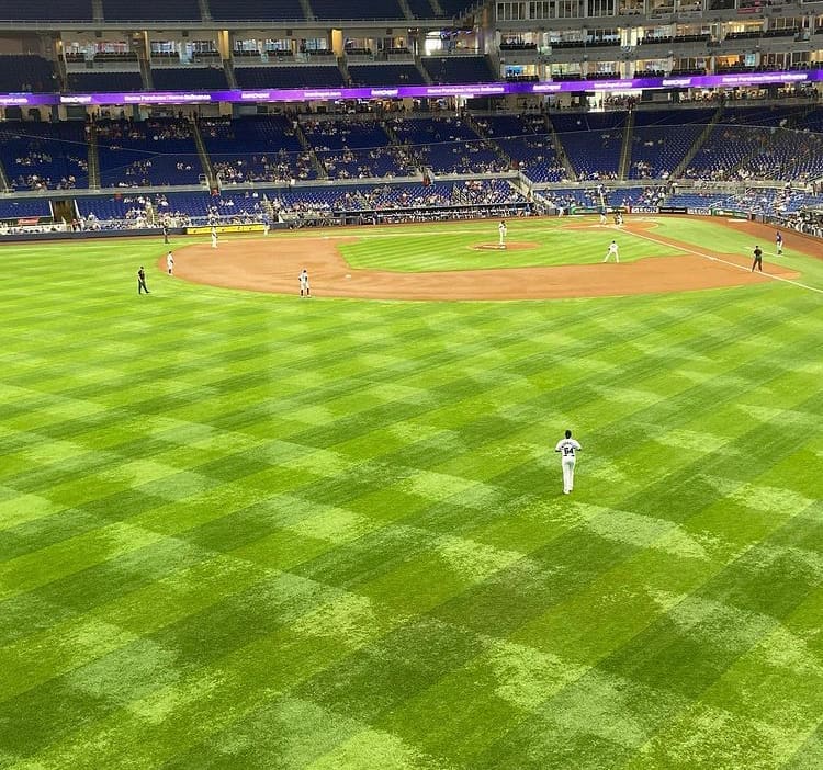 Chicago cubs vs Miami Marlins