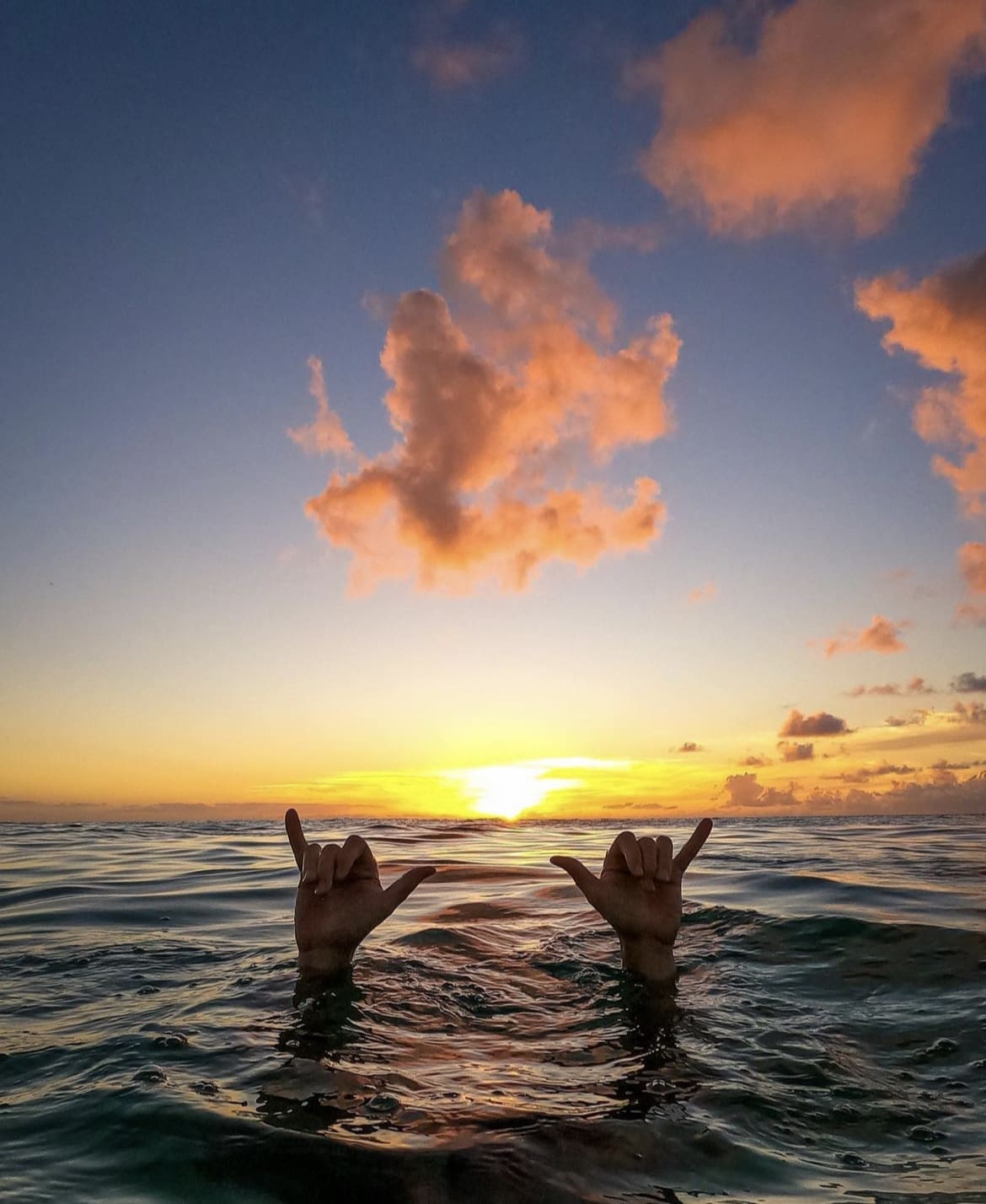 Sunset beach, North Shore Hawaii