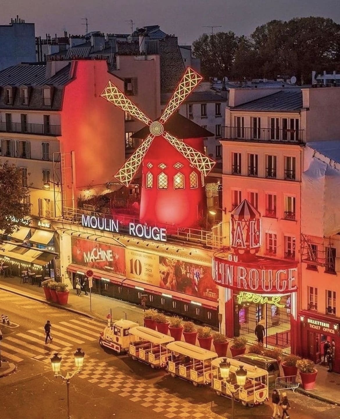 Moulin Rouge