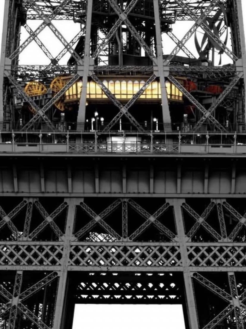Le Jules Verne, Paris