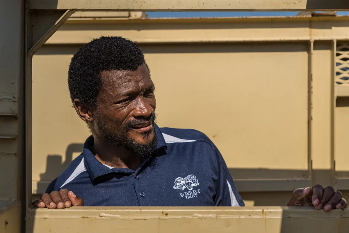 Thokozani Mlambo, Chairperson of the Makhasa Trust welcoming the 40 donated rhino. Credit: Marcus Westberg