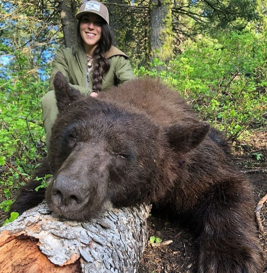 Trophy Hunter Receives Death Threats After Posting Pictures Of Victims