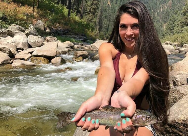 Trophy Hunter Receives Death Threats After Posting Pictures Of Victims
