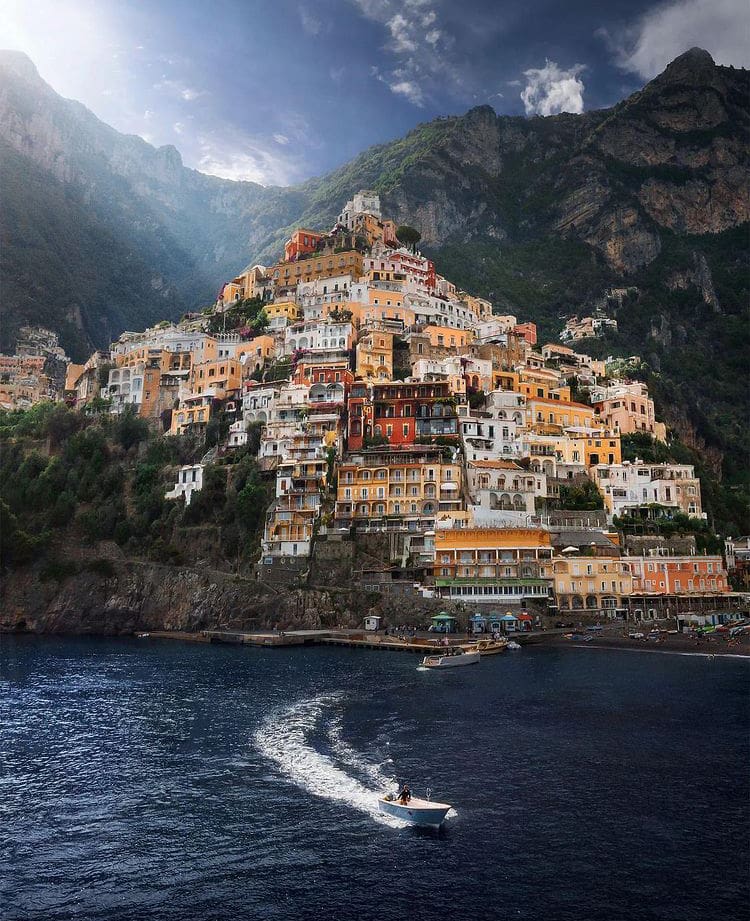 Ocean side houses in Positano on the Amalfi Coast, Italy - the best places to visit in italy
