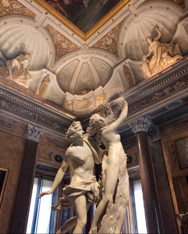 Apollo and Daphne in Villa Galleria Borghese and Gardens