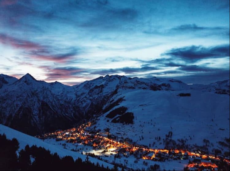 Evening scene in Les Deux Alpes
