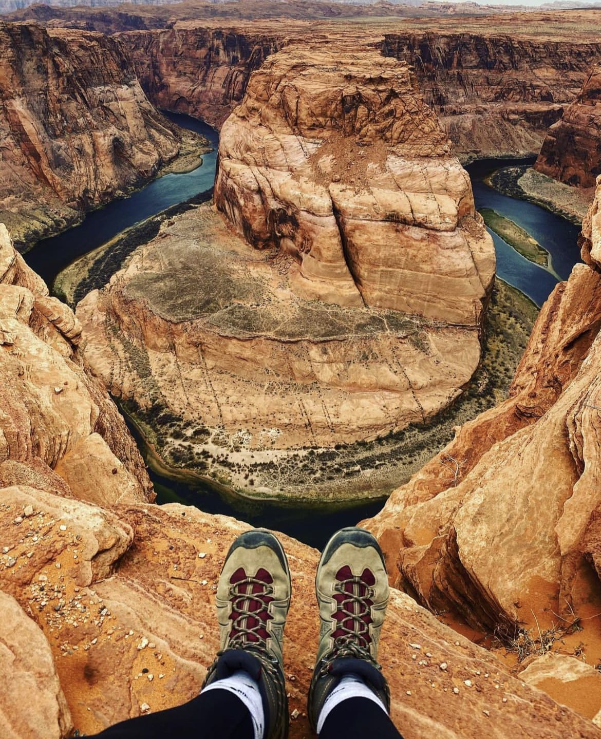 Appreciating the view over horseshoe bend