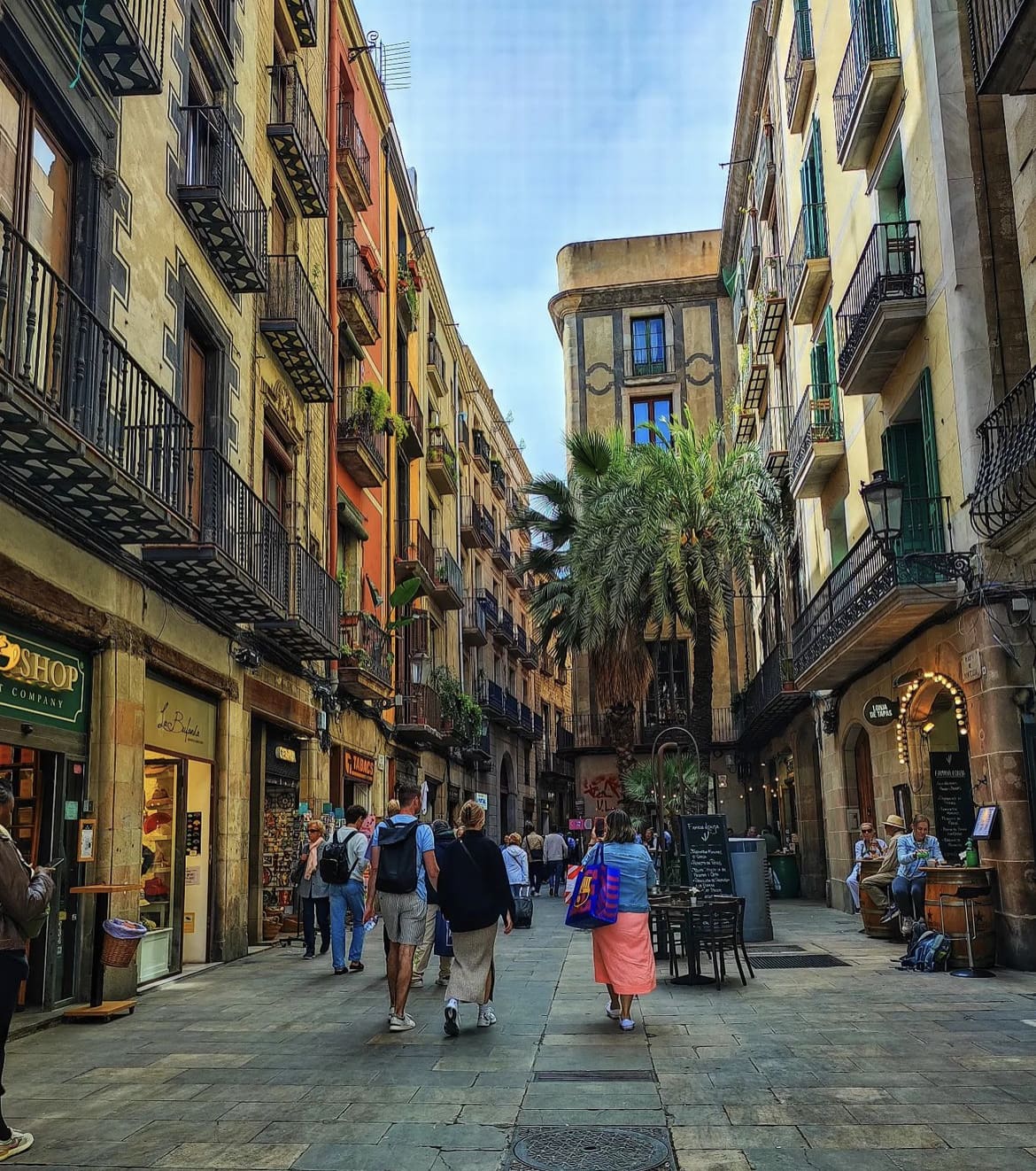 An iconic Spanish city scene
