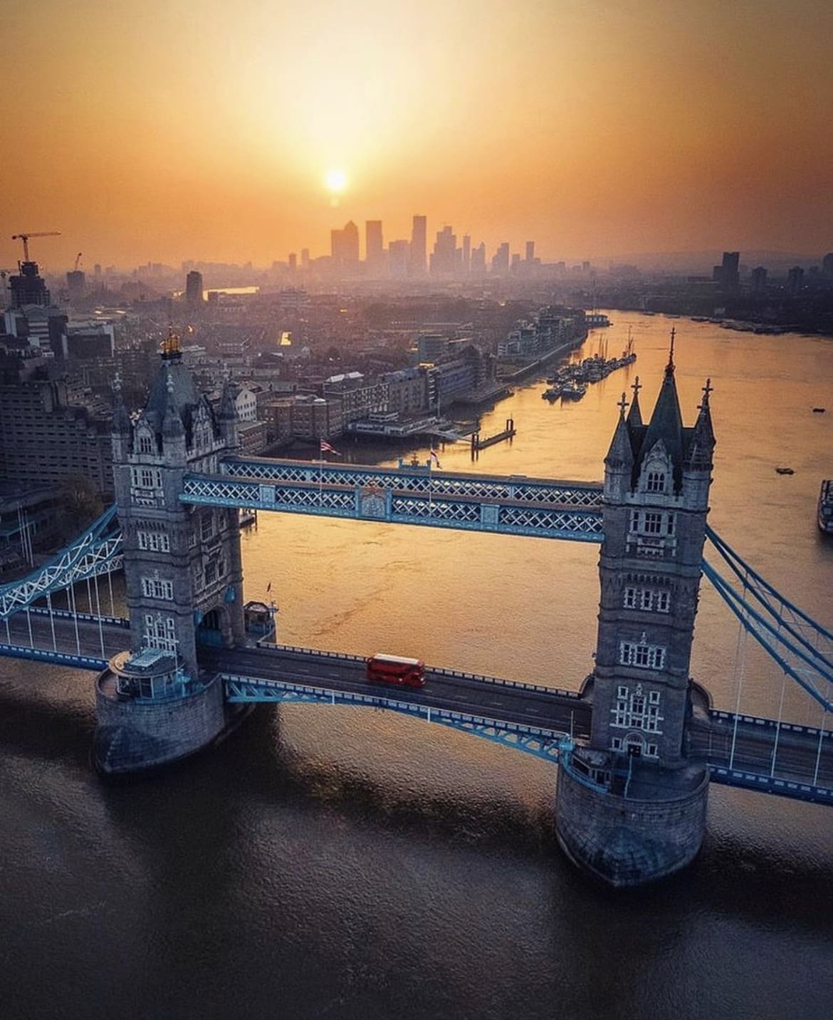 Sunrise over Tower Bridge - The Best Time To Visit The United Kingdom