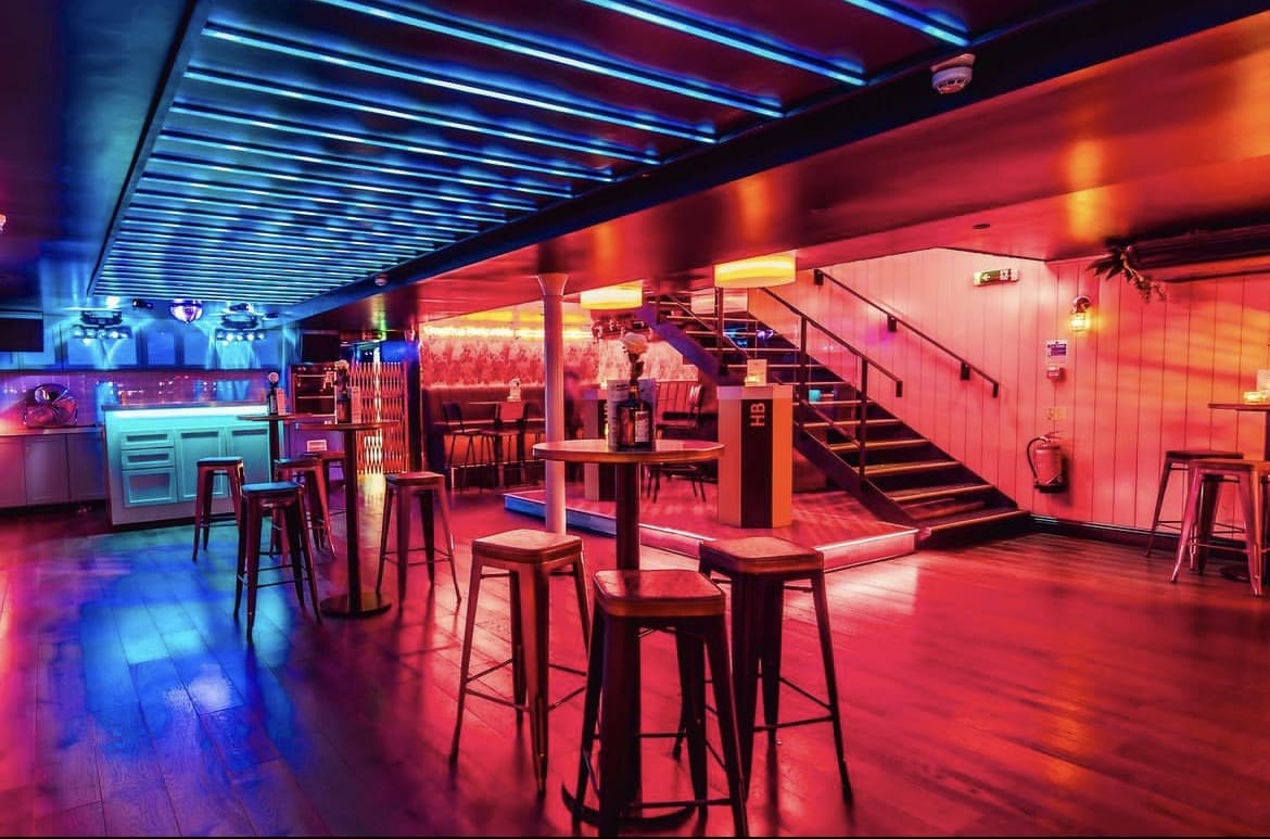 Simmons - best bars in Shoreditch