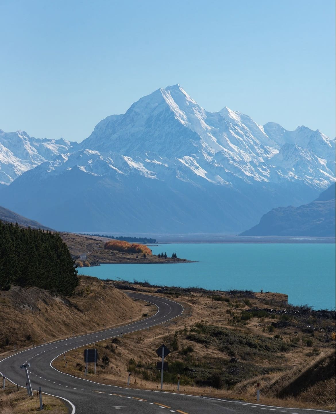 Lake Pukaki - Most Beautiful Lakes In New Zealand