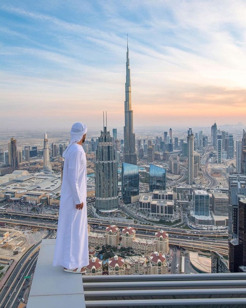 Burj Khalifa, Dubai, UAE - The Top 10 Tallest Buildings On Earth
