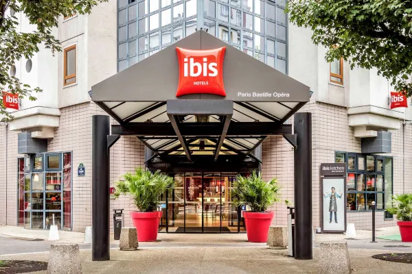 Hotel Ibis, Paris - Budget Hotels in Central Paris