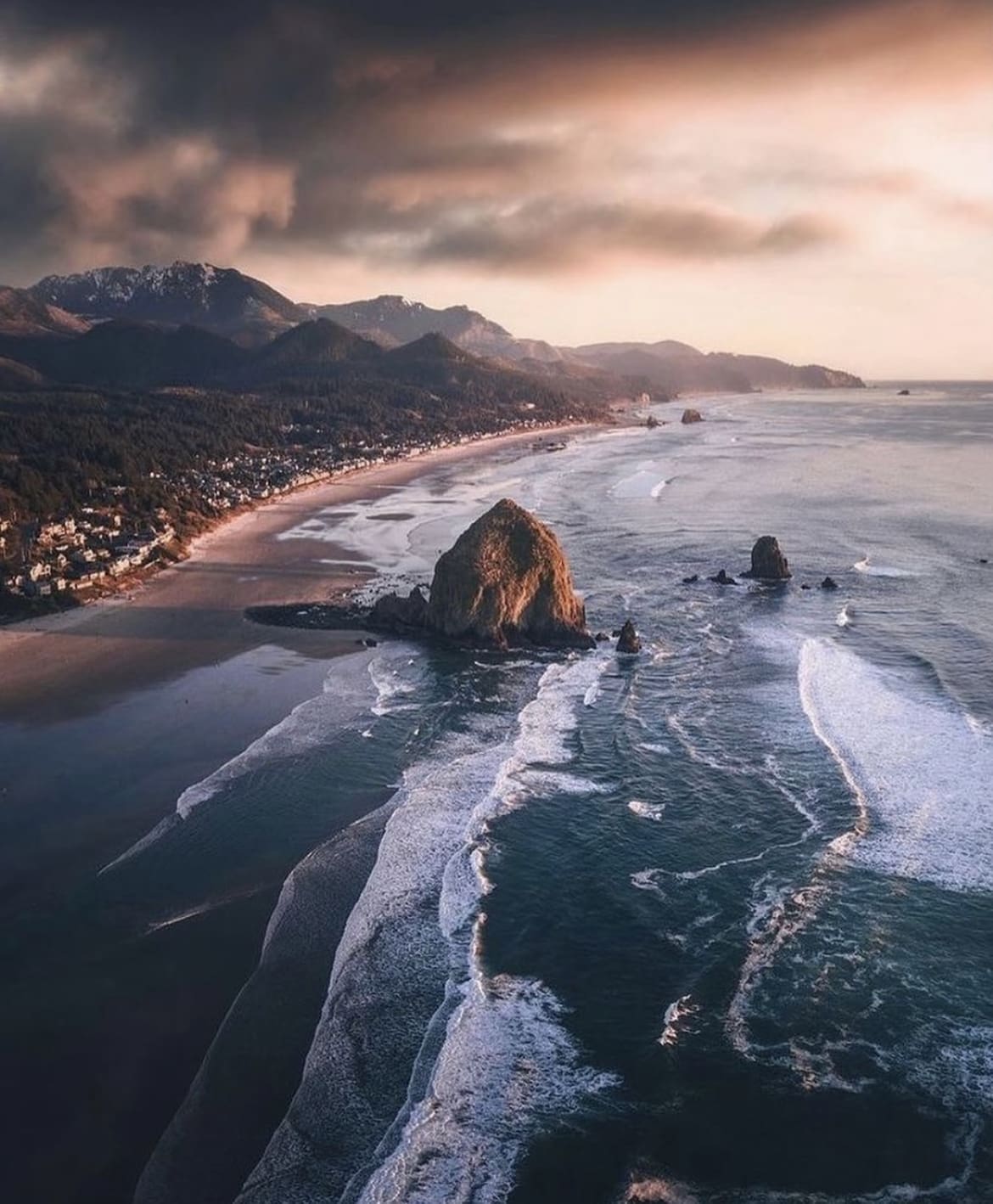 Cannon Beach, Oregon - 15 Nice Beaches In The US