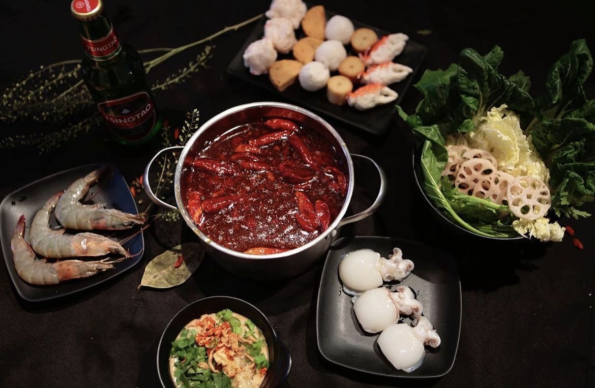 Hot Pot - 10 Traditional Chinese Foods To Try in China