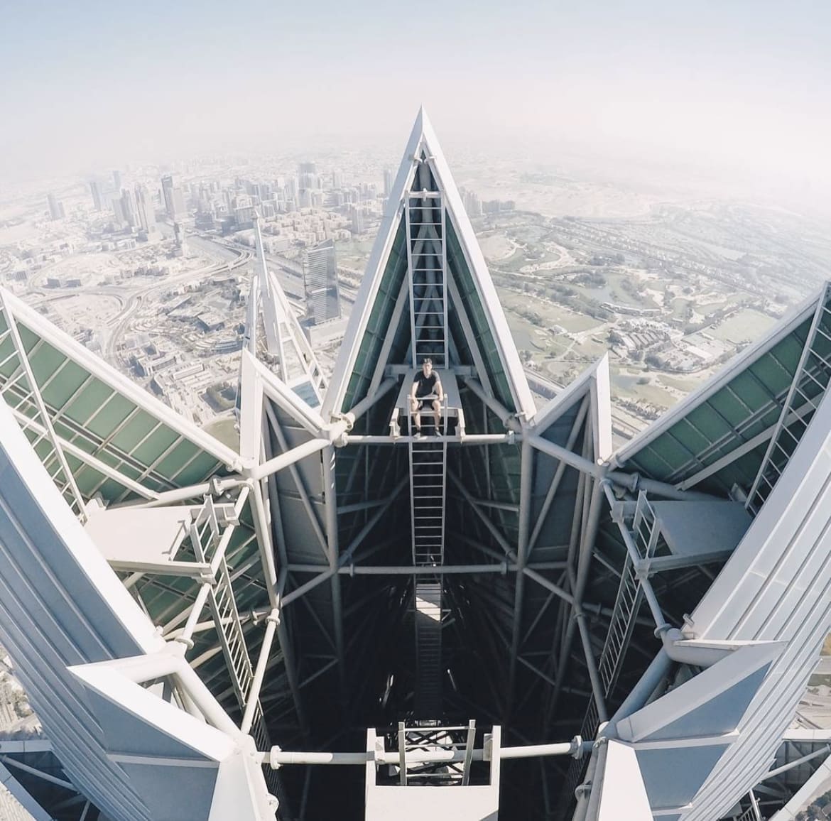 Marina 101 - The 16 Biggest Buildings In Dubai